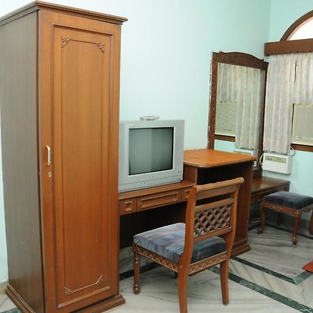 Lloyds Serviced Apartments,Krishna Street,T Nagar Τσενάι Δωμάτιο φωτογραφία