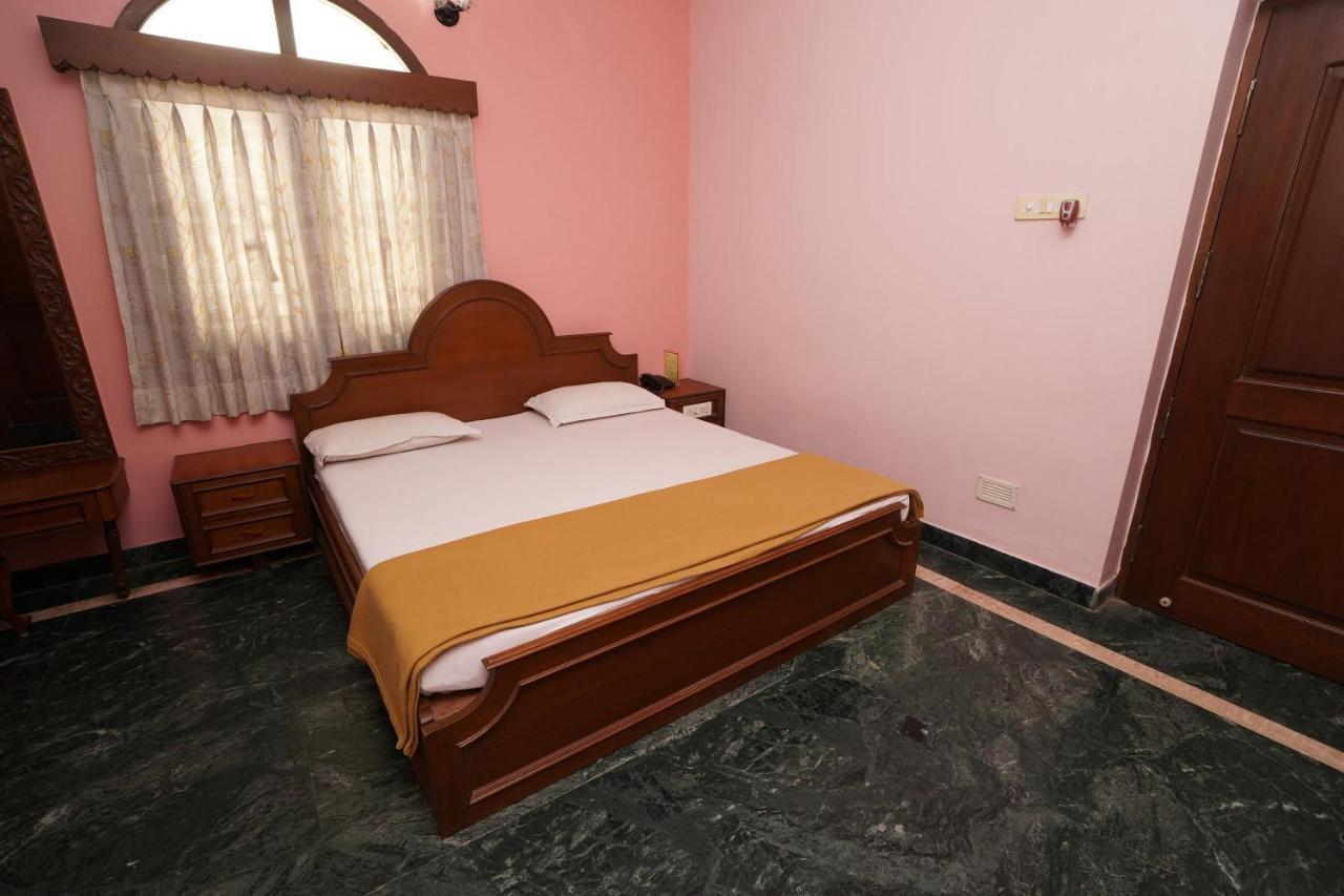 Lloyds Serviced Apartments,Krishna Street,T Nagar Τσενάι Εξωτερικό φωτογραφία