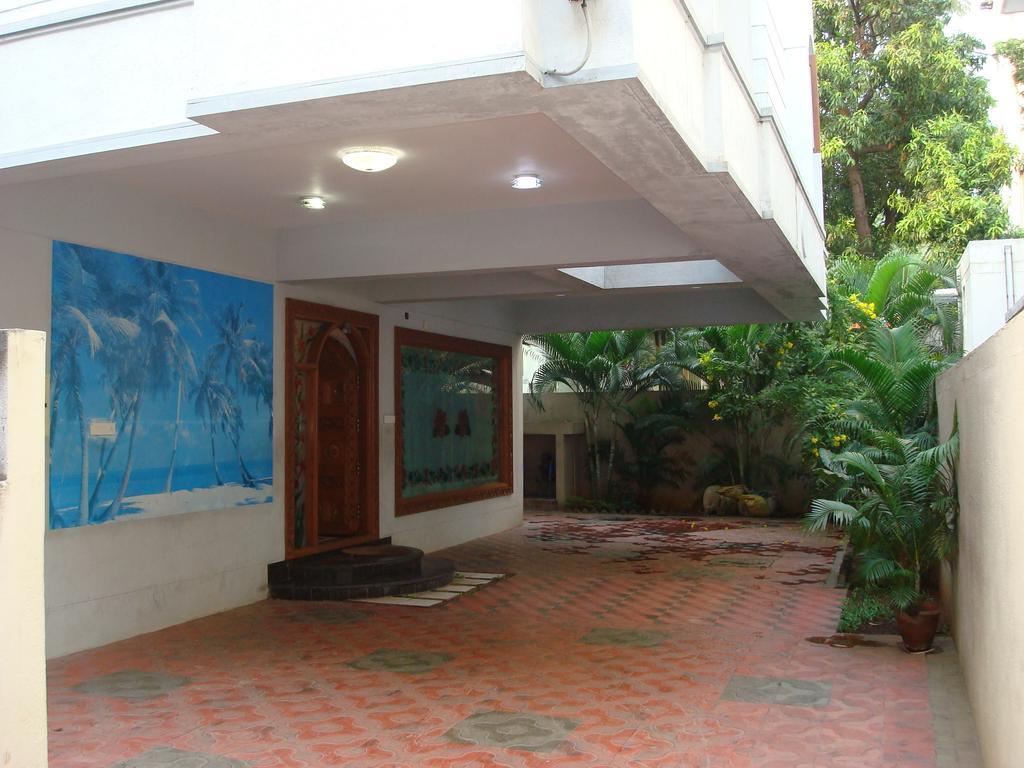 Lloyds Serviced Apartments,Krishna Street,T Nagar Τσενάι Δωμάτιο φωτογραφία