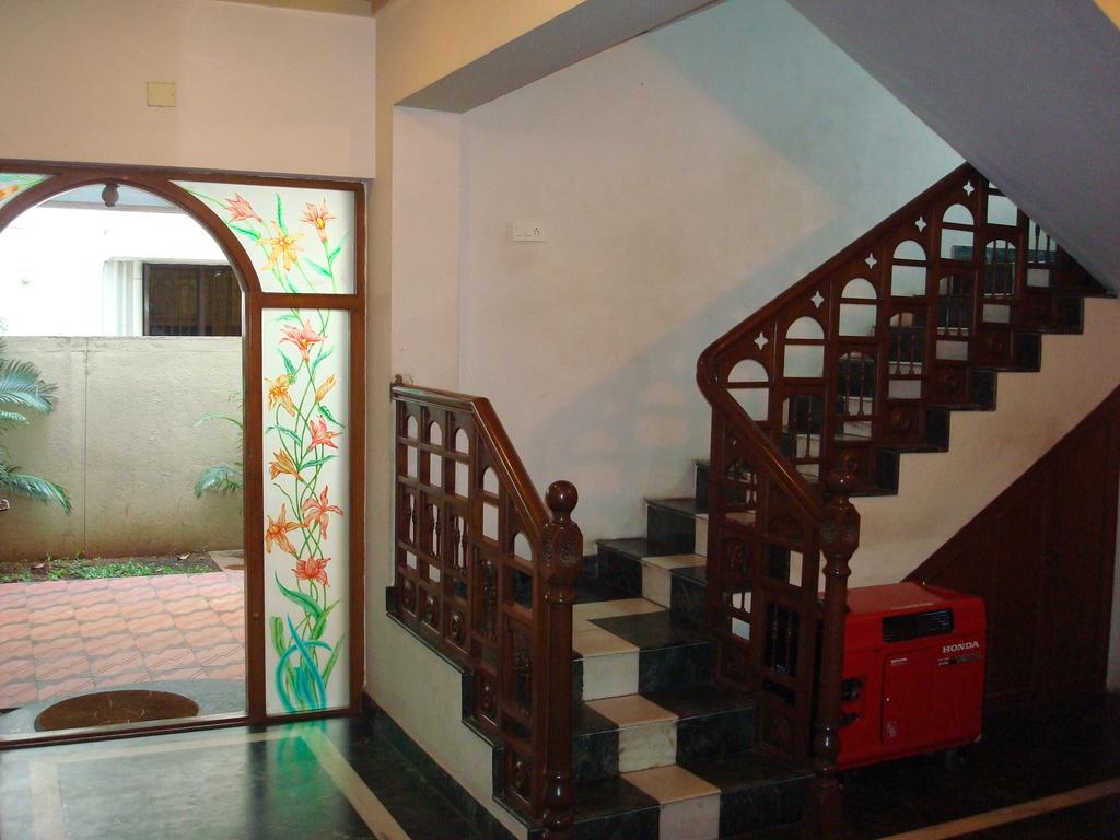 Lloyds Serviced Apartments,Krishna Street,T Nagar Τσενάι Δωμάτιο φωτογραφία